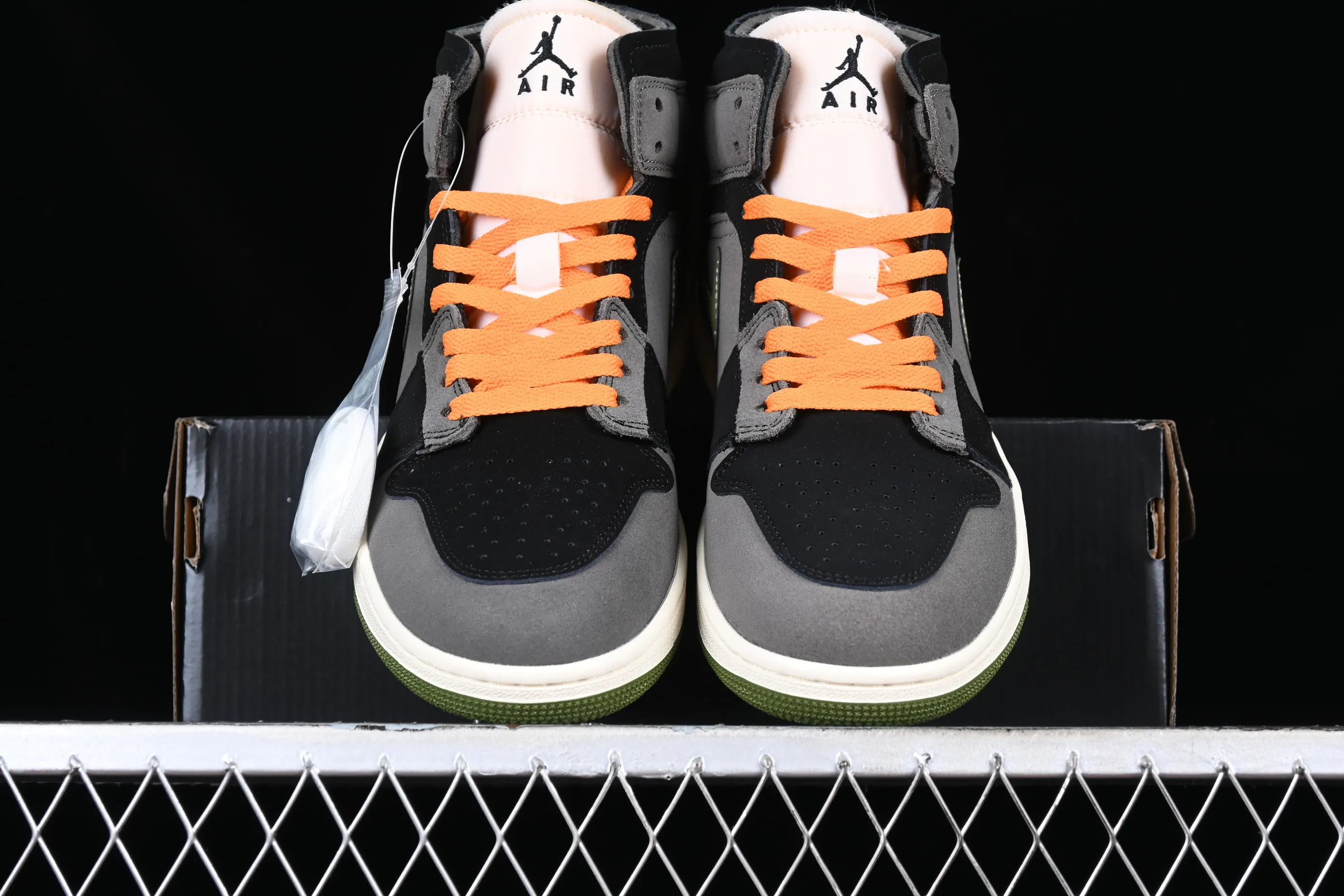 All categories Air Jordan Jordan series basketball shoes Air Jordan 1 Mid Air Jordan 1 Mid SE "Craft" AJ1 Joe 1 black coal gray China casual sneakers FD6817-003